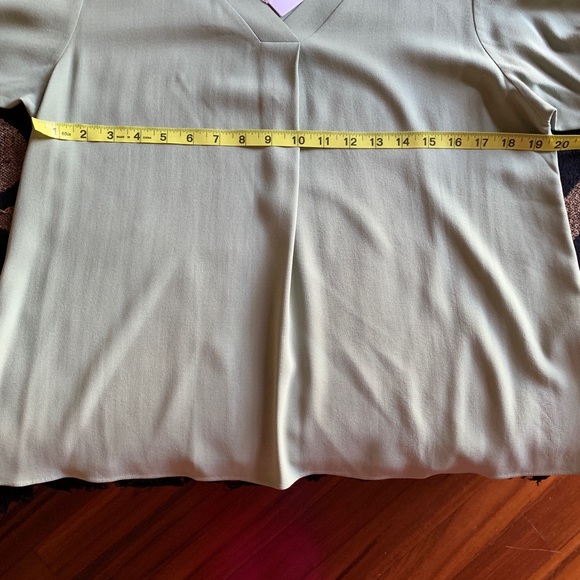 EILEEN FISHER petite medium / small Sea green Silk blouse short sleeve top NWT - Picture 7 of 8